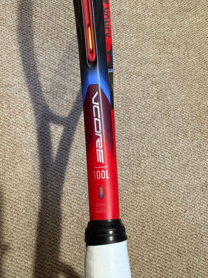 【超美品】YONEX VCORE 100L ブイコア100L G2