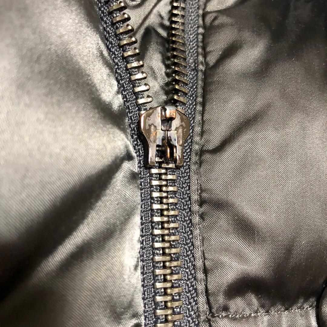 ゆ*♡様 正規品　プラダ　ダウンジャケット　ファー付き　三角ロゴなし