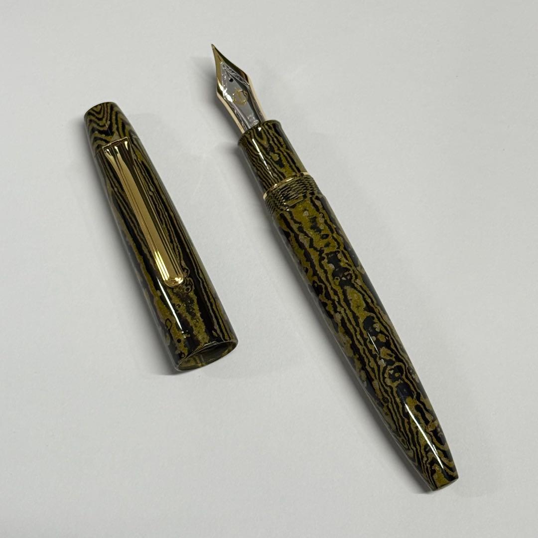 SAILOR セーラー 長刀研ぎ エボナイト 万年筆 猛虎 MF 中細
