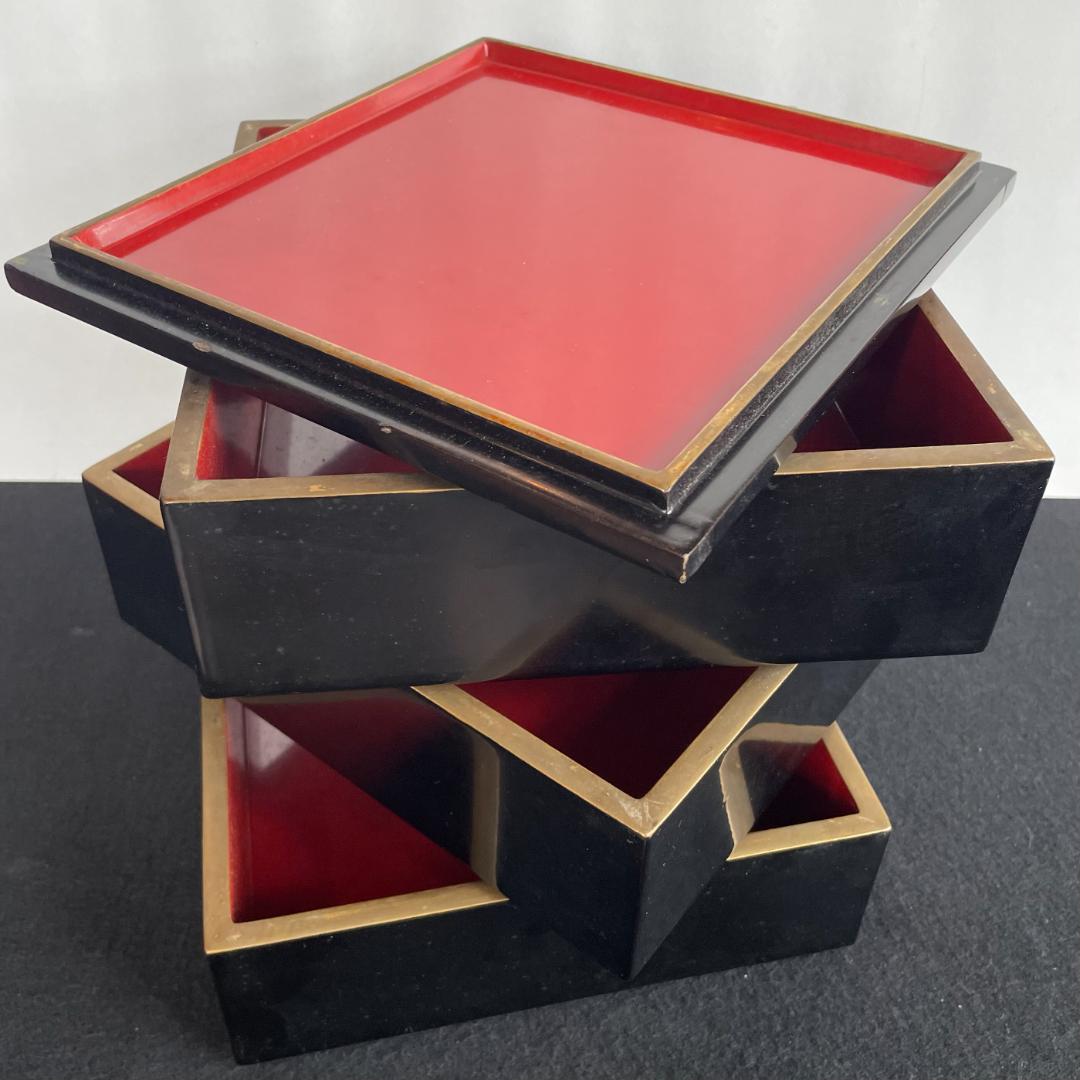 天然木 溜無地 五段重 蓋二枚 内朱塗 重箱 木箱入 木製 漆器 漆芸 骨董