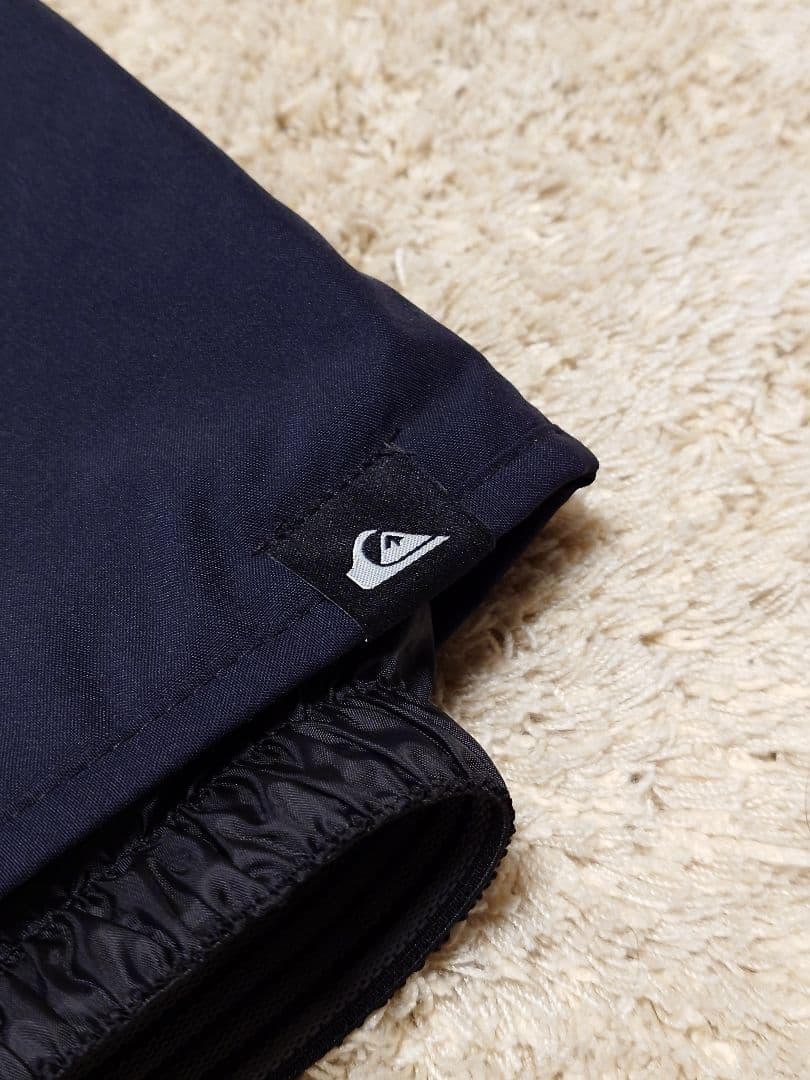 BURTON、QUIKSILVER 子ども用スノボ、スキーウェア 150-160