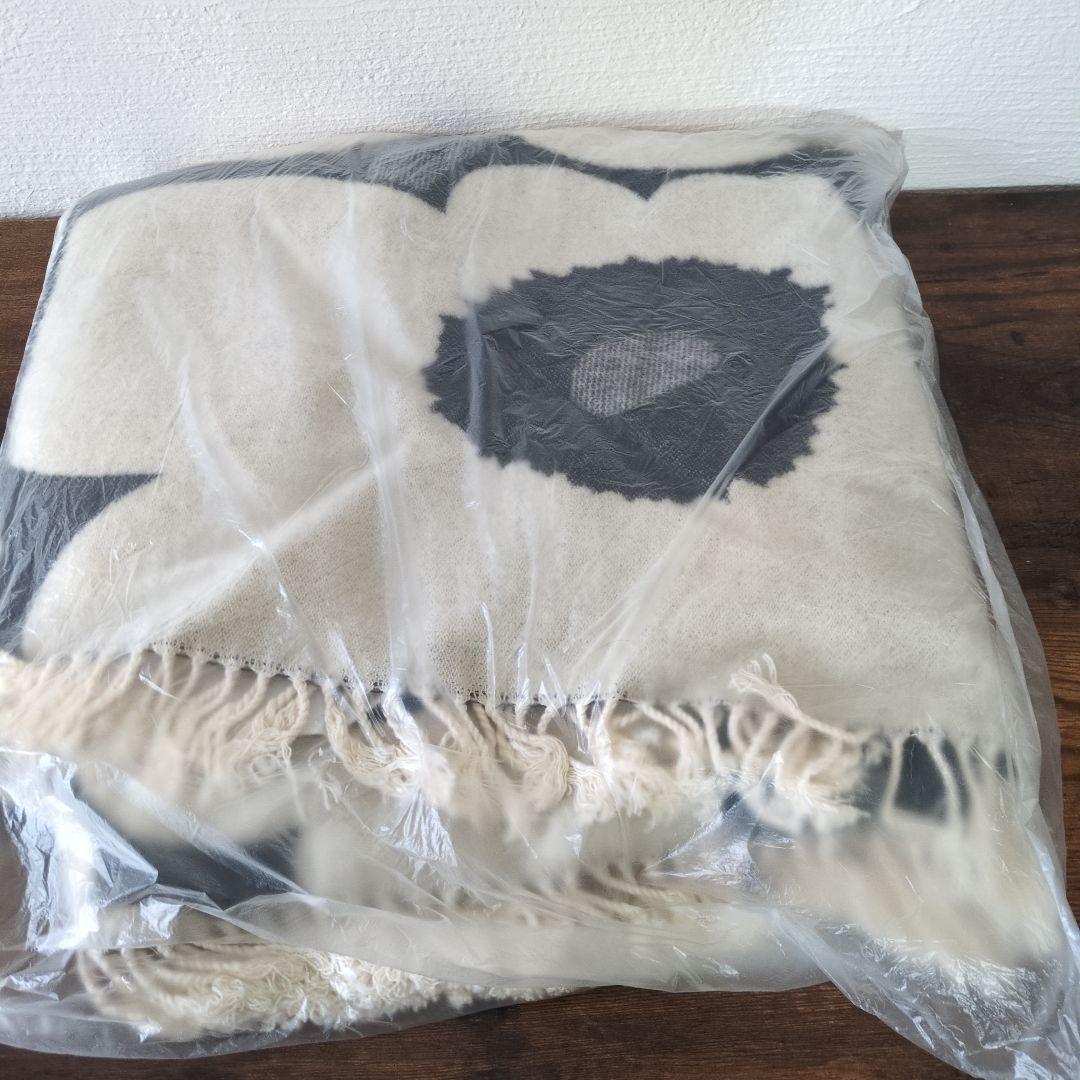 マリメッコ　ウニッコ　大判ブランケット