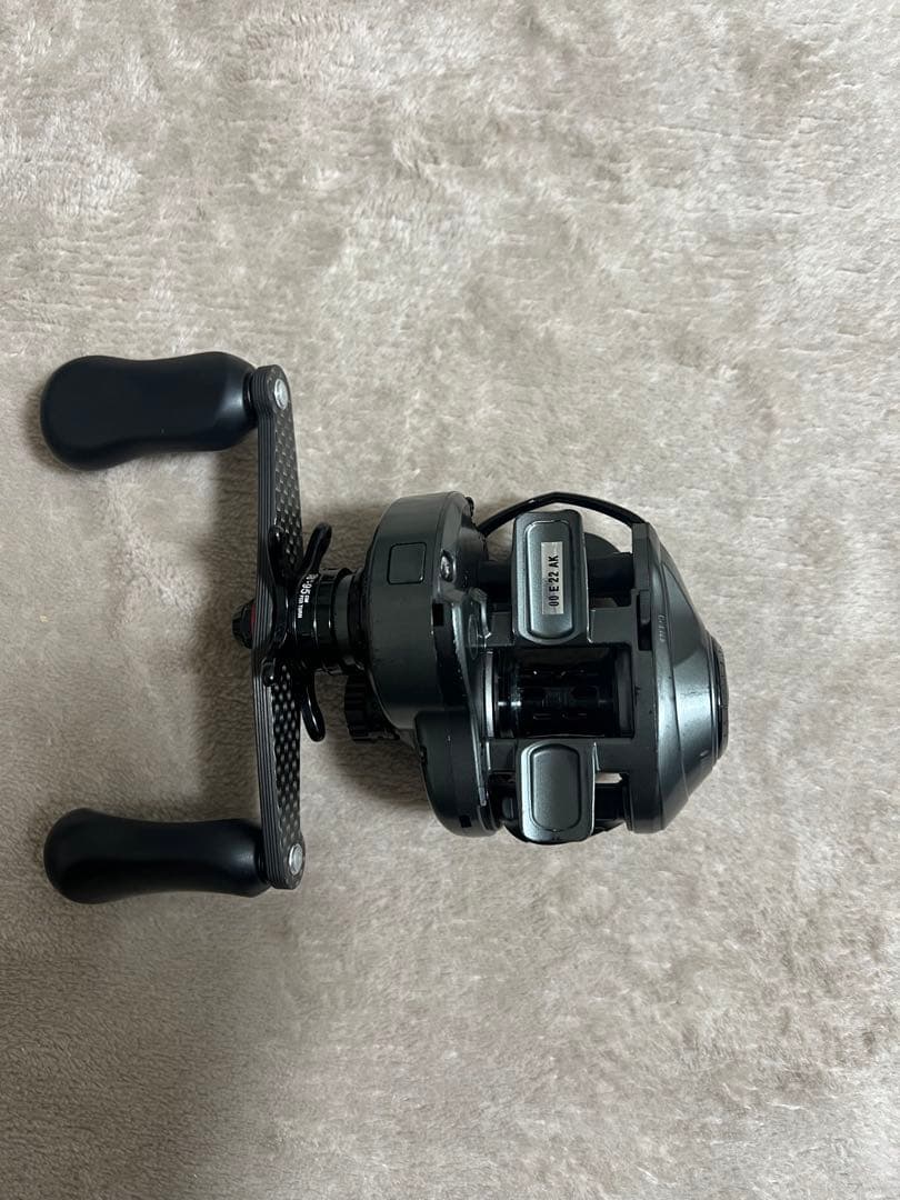 Abu Garcia ZENON ビースト9ベイトリール