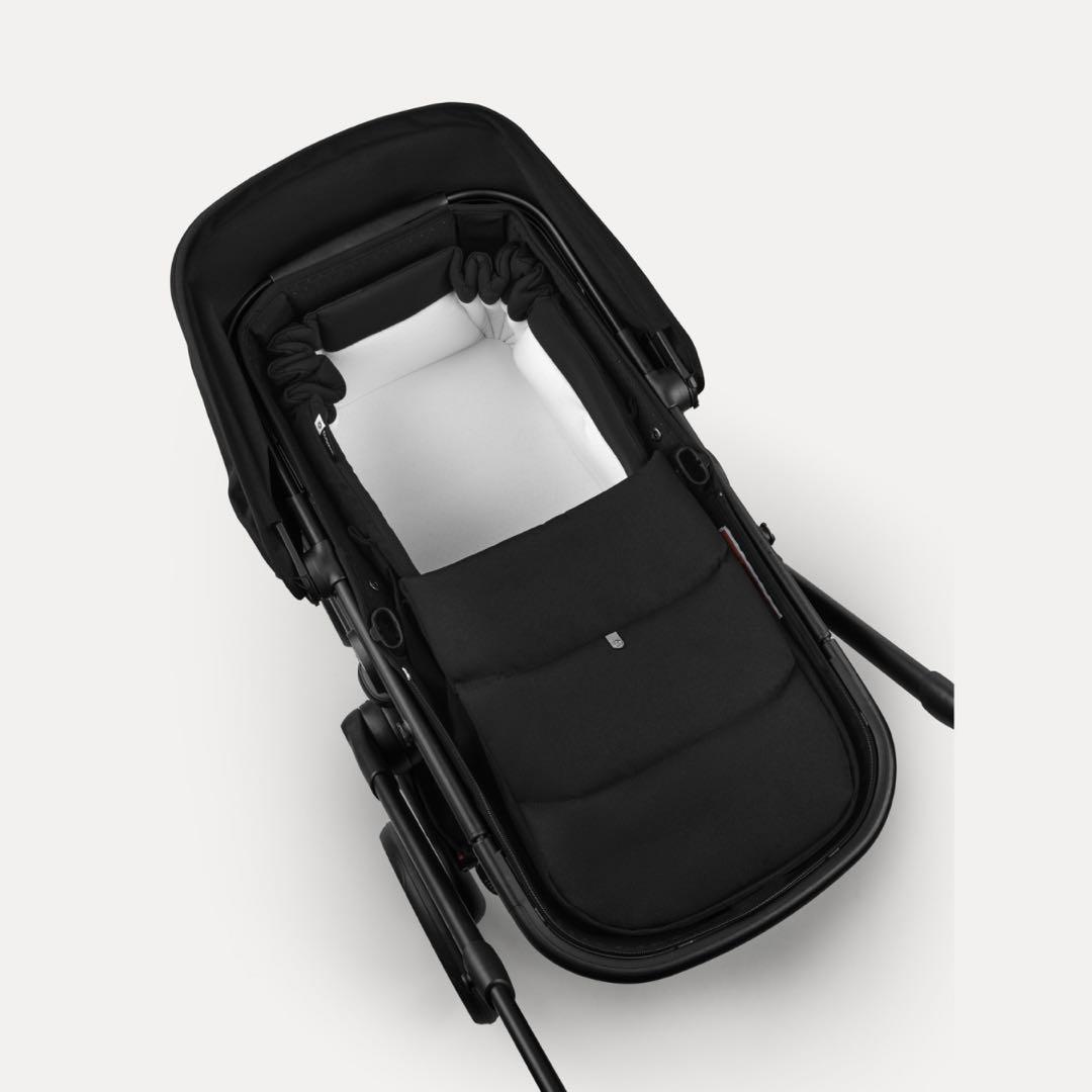 【ほぼ新品】バガブー ベビー ネスト ​ ブラック