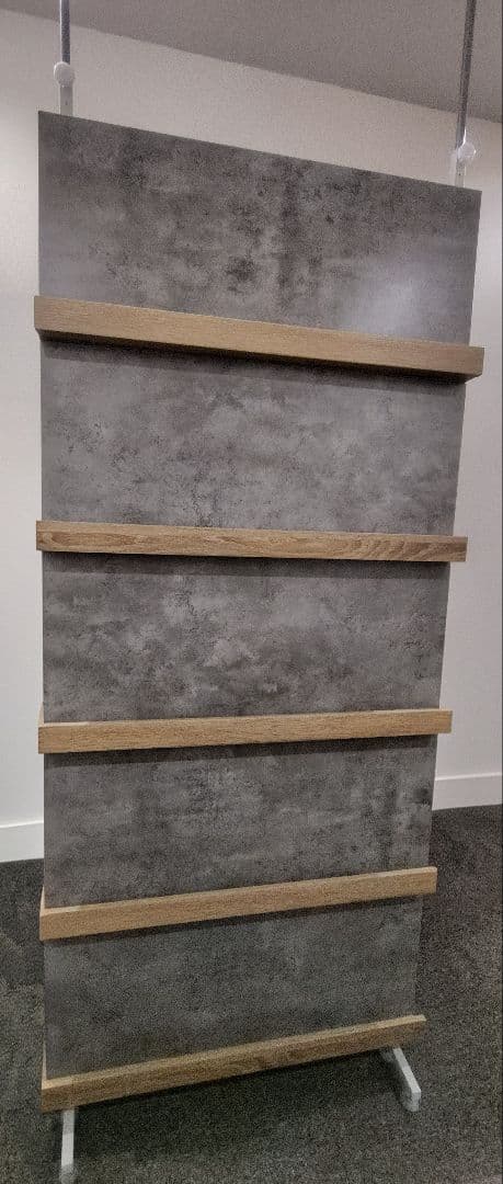 LOWYA　ロウヤ　突っ張りパーテーション　グレー　幅80cm