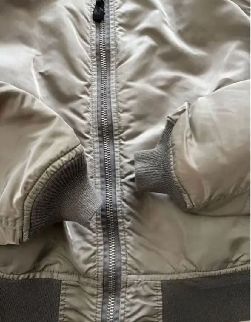 早い者勝ち！即日発送！90’s ALPHA MA-1 シルバーUSA製 短丈