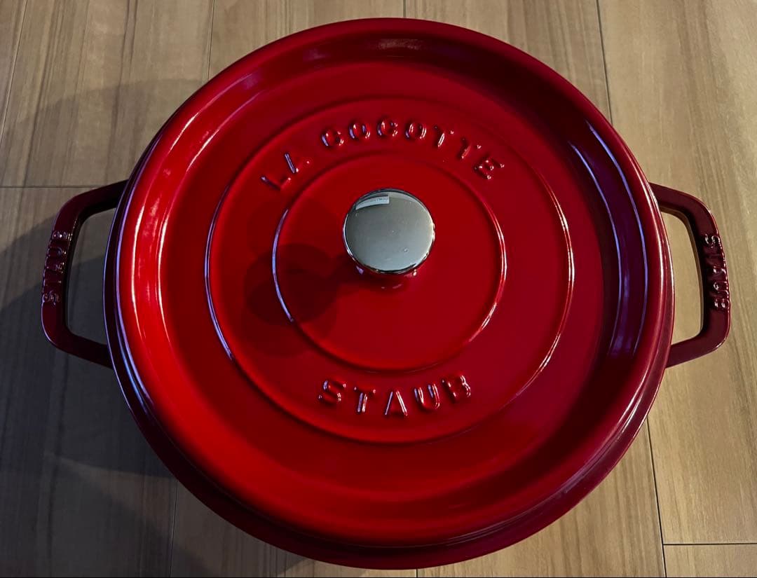 極美品 ストウブ STAUB LA COCOTTE 26 フランス チェリー