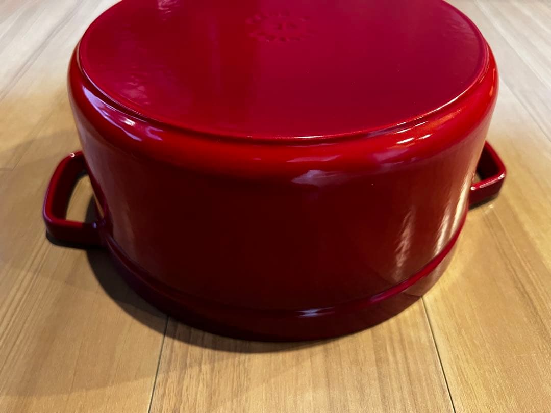 極美品 ストウブ STAUB LA COCOTTE 26 フランス チェリー