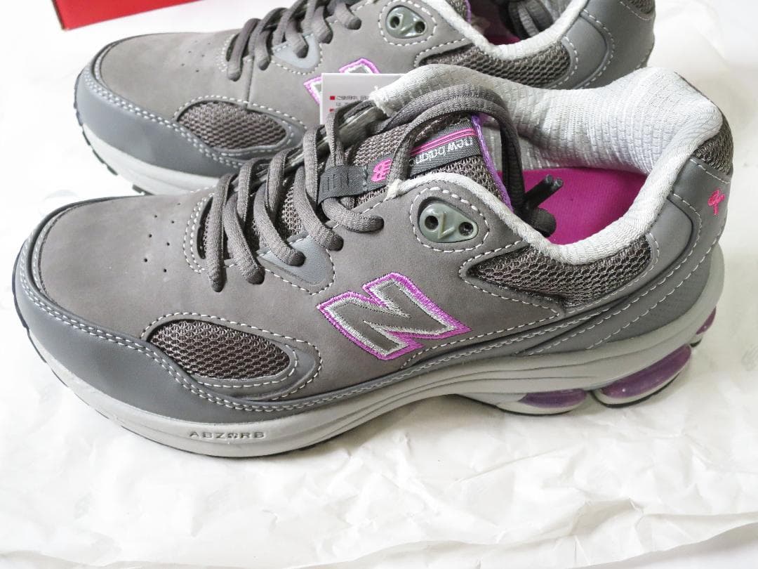 新品 タグ付き 2E New Balance 23cm W1501 GP