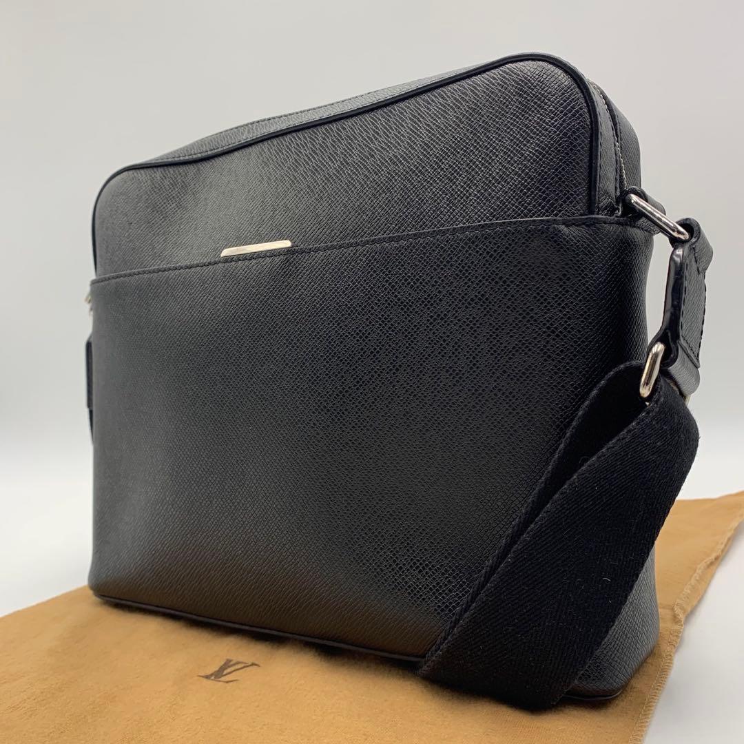 ［廃盤］ルイヴィトン　タイガ　アントンポシェット　ショルダーバッグ ブラック