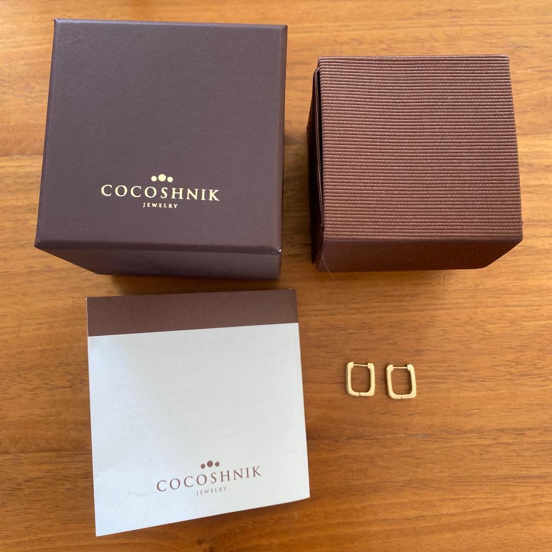 COCOSHNIK ピアス　K10 イエローゴールド　ダイヤモンドスクウェア