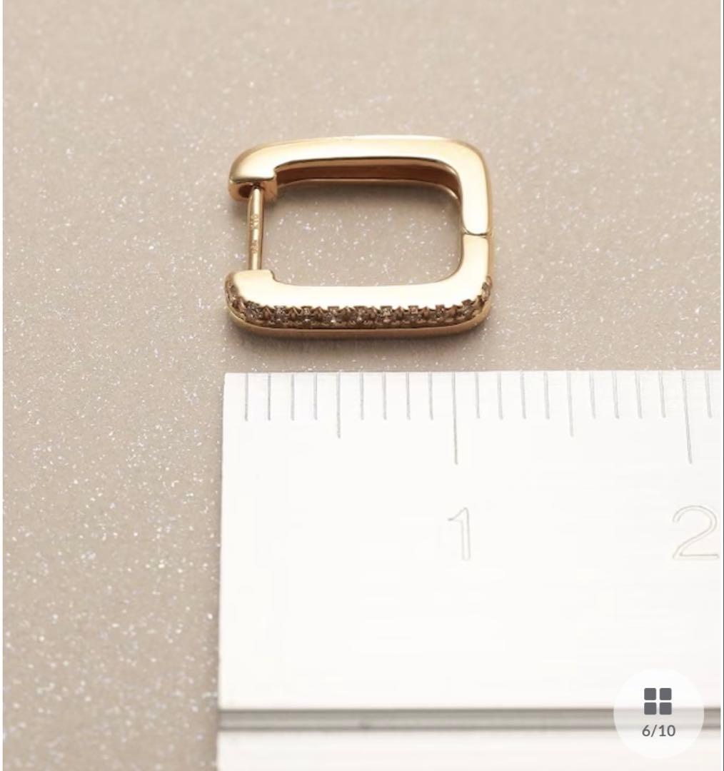 COCOSHNIK ピアス　K10 イエローゴールド　ダイヤモンドスクウェア