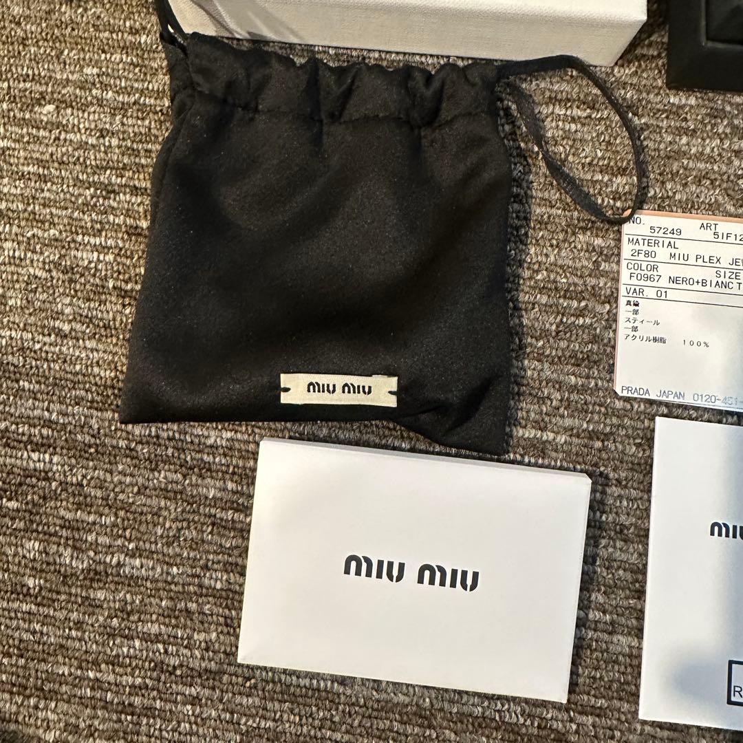 【MiuMiu】ヘアクリップ バレッタ ブラック ロゴ