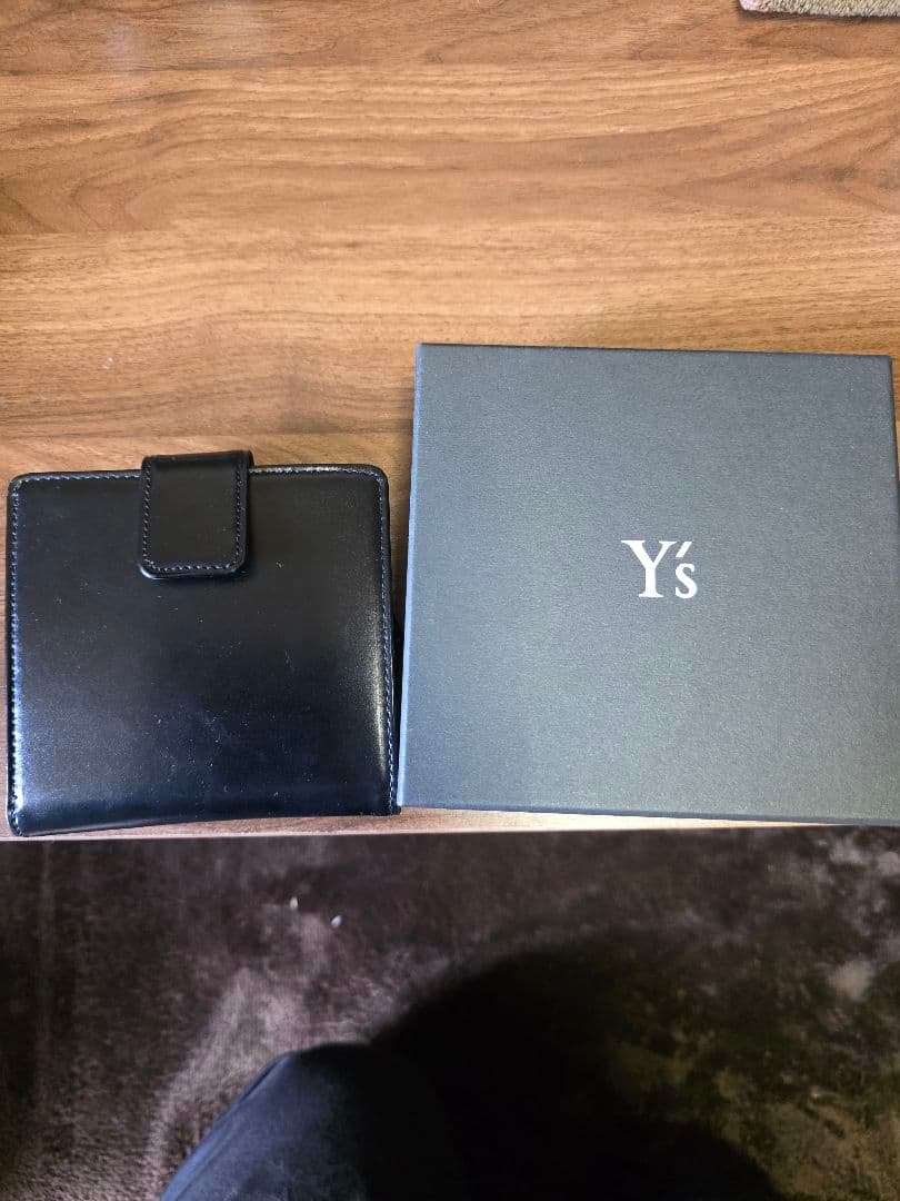 Y's ヨウジヤマモト がま口2つ折り財布