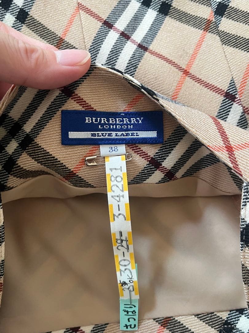 Burberry チェック柄　ワンピース　半袖ニット　カーディガン