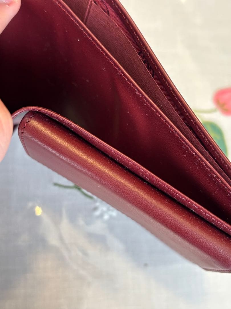 【超美品】Cartier バーガンディ 二つ折り財布