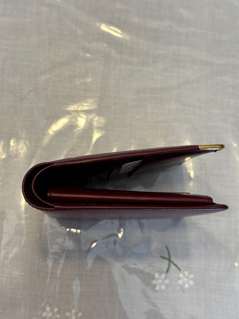 【超美品】Cartier バーガンディ 二つ折り財布