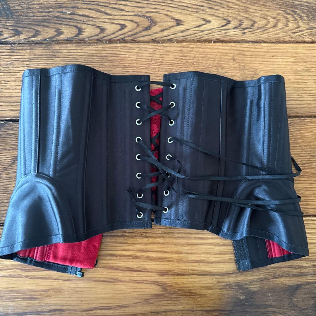 元鈴木さん　コルセット　キンバリー　Enchanted Corset