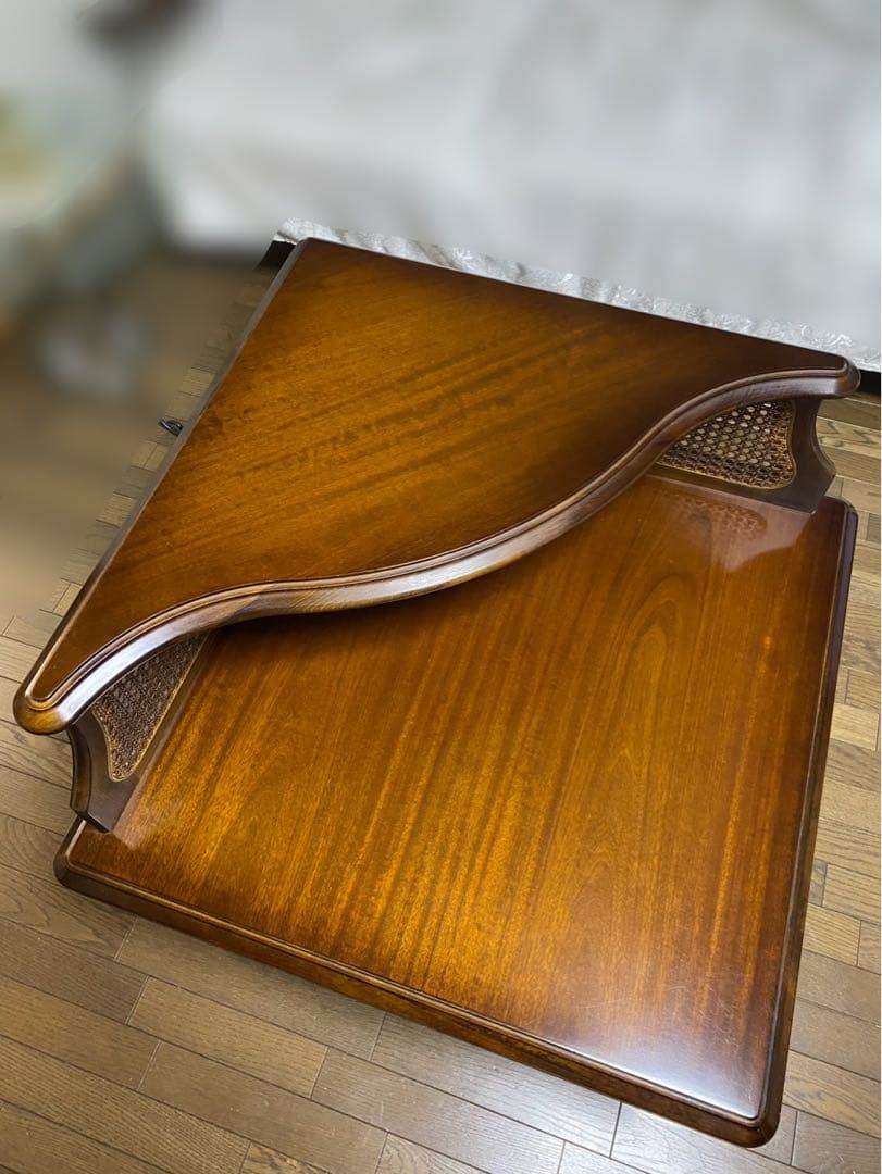 カリモク コロニアル コーナーテーブル