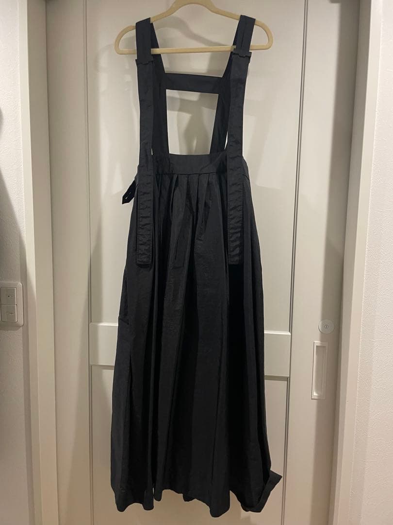 ナゴンスタンス　ブラック サロペットスカート　S