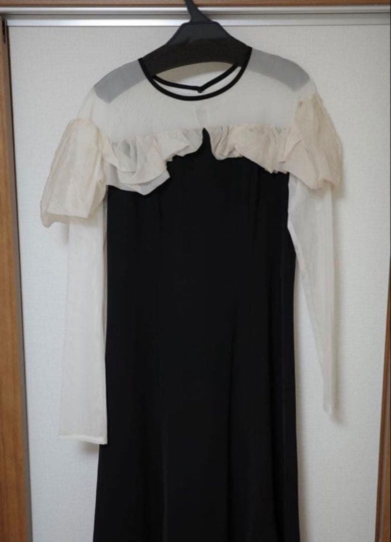 ワンピース ANDRESD frills flare dress