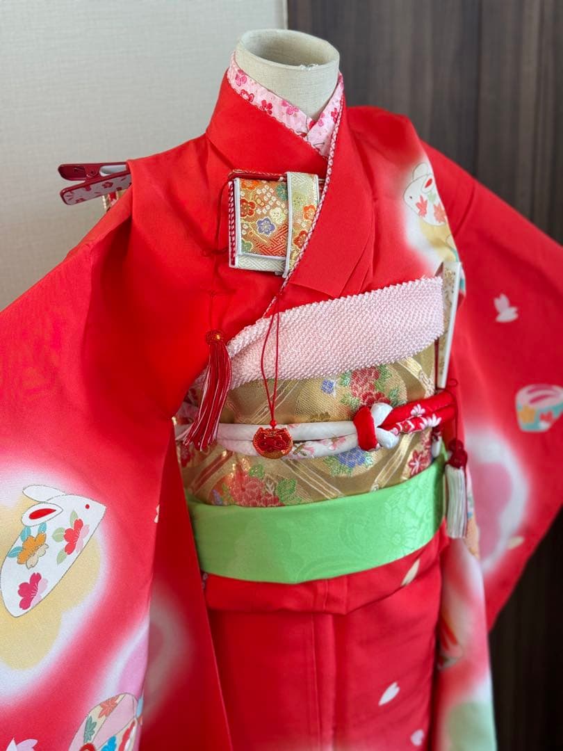 七五三に★正絹手書き友禅　うさぎに紙風船　7歳着物フルセット