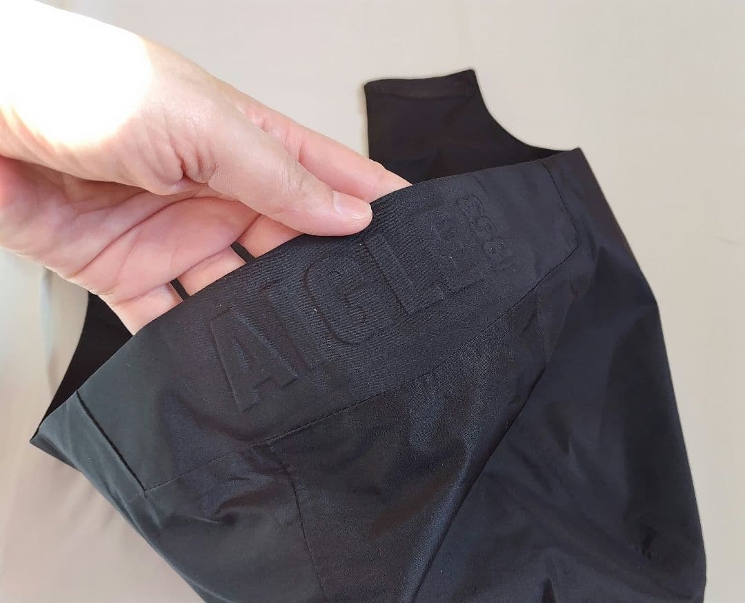 AIGLE　マウンテンパーカー　アウタージャケット　ゴアテックス　黒　メンズМ