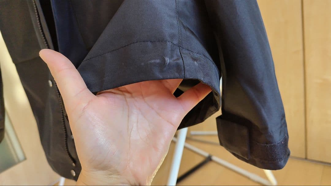 AIGLE　マウンテンパーカー　アウタージャケット　ゴアテックス　黒　メンズМ