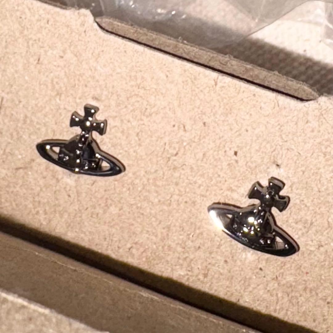 VivienneWestwood LORELEI ピアス ブラック正規品 ギフト