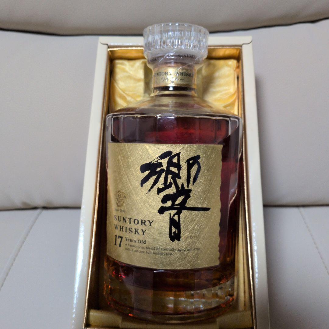 SUNTORY 響 17年ゴールドラベル 700ml