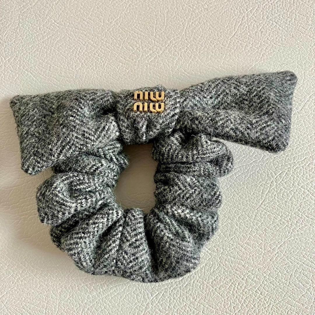 miumiu ミュウミュウ シェブロン ウール リボンシュシュ グレー