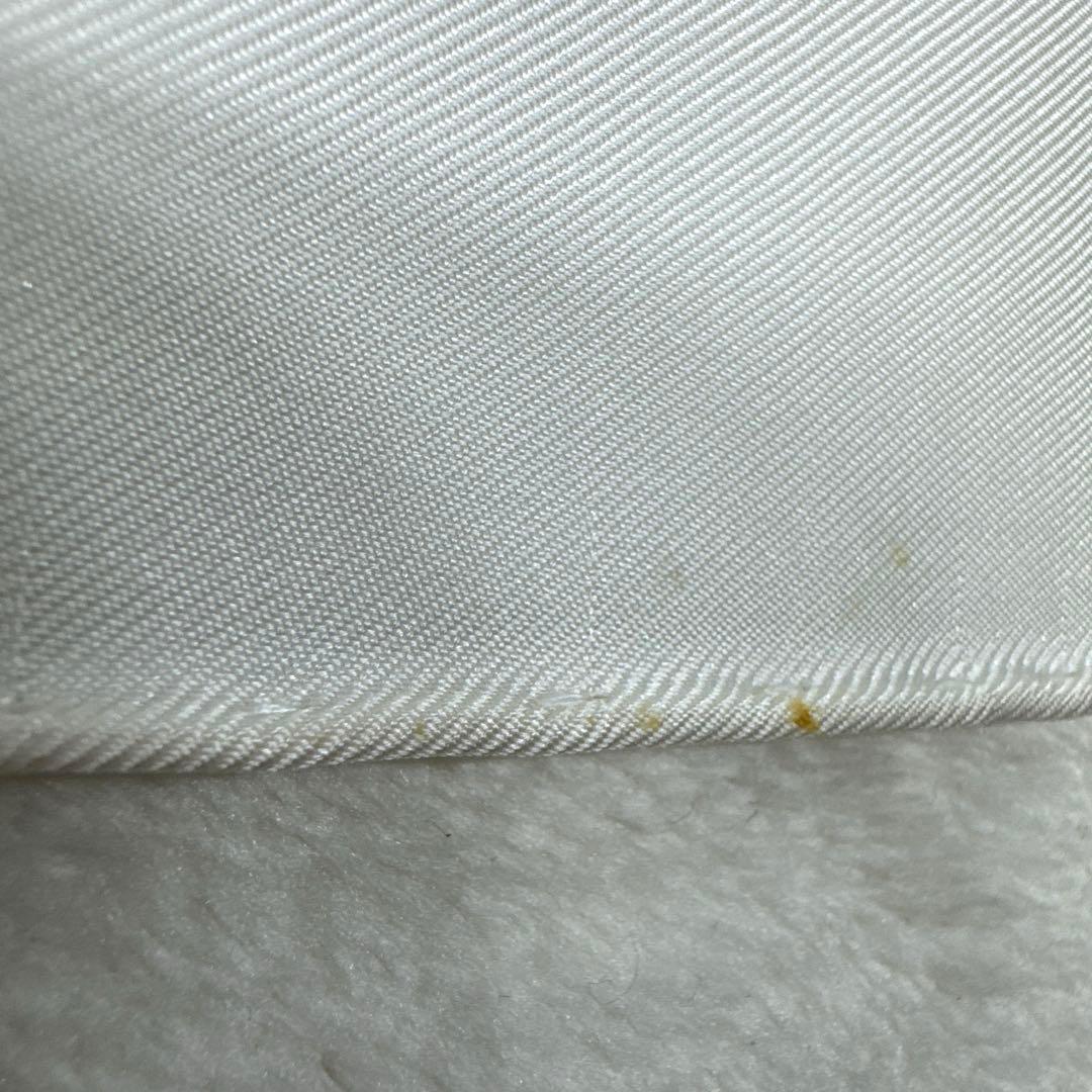 エルメス　カレ90 スカーフCavaliers d'Or　黄金の騎士 ホワイト