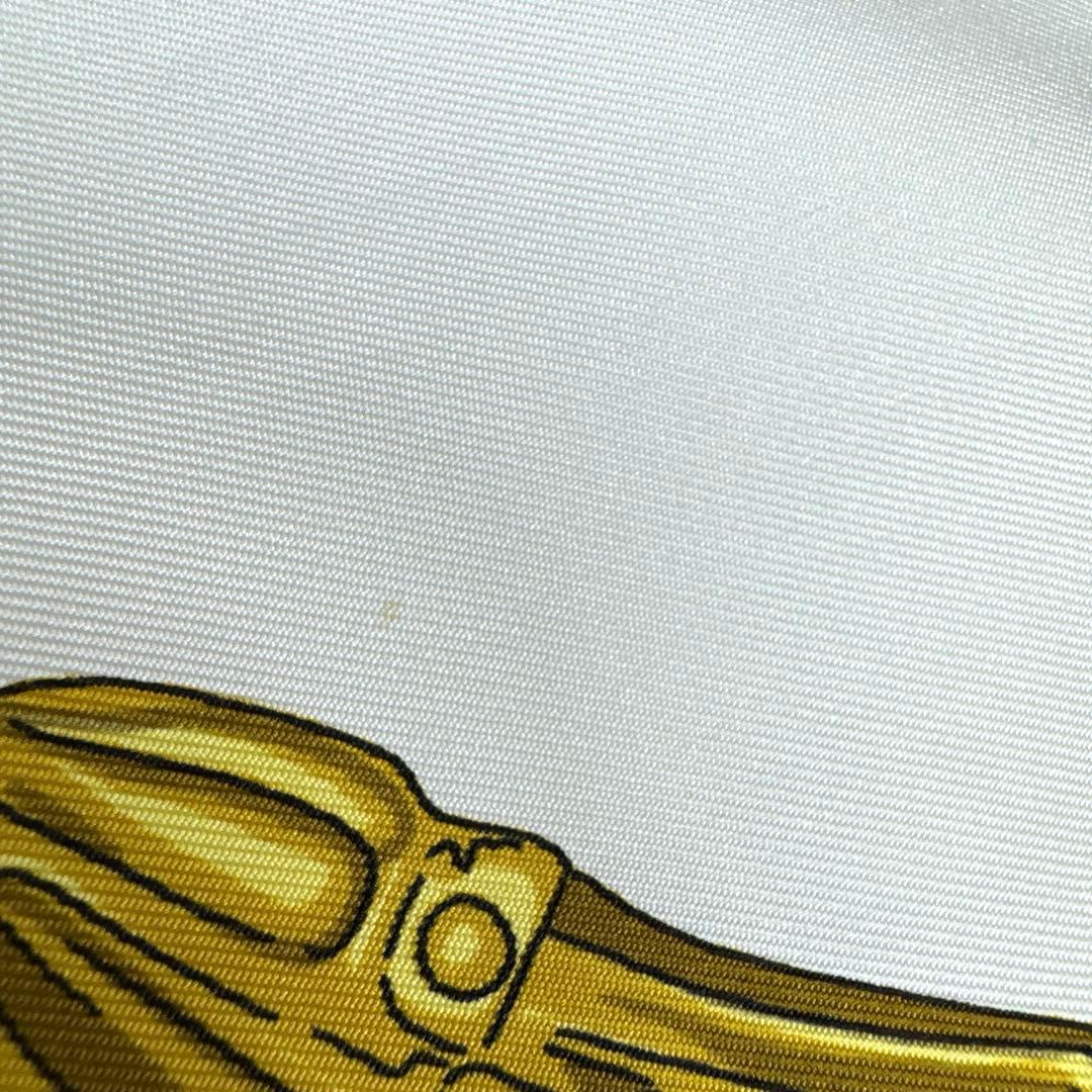エルメス　カレ90 スカーフCavaliers d'Or　黄金の騎士 ホワイト