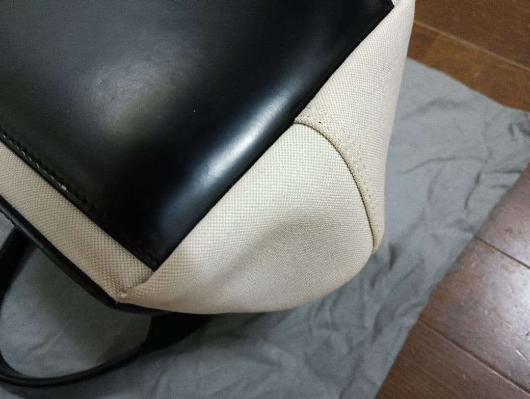 正規品希少★美品★BALENCIAGA トートバッグ ホワイトカバスS花柄