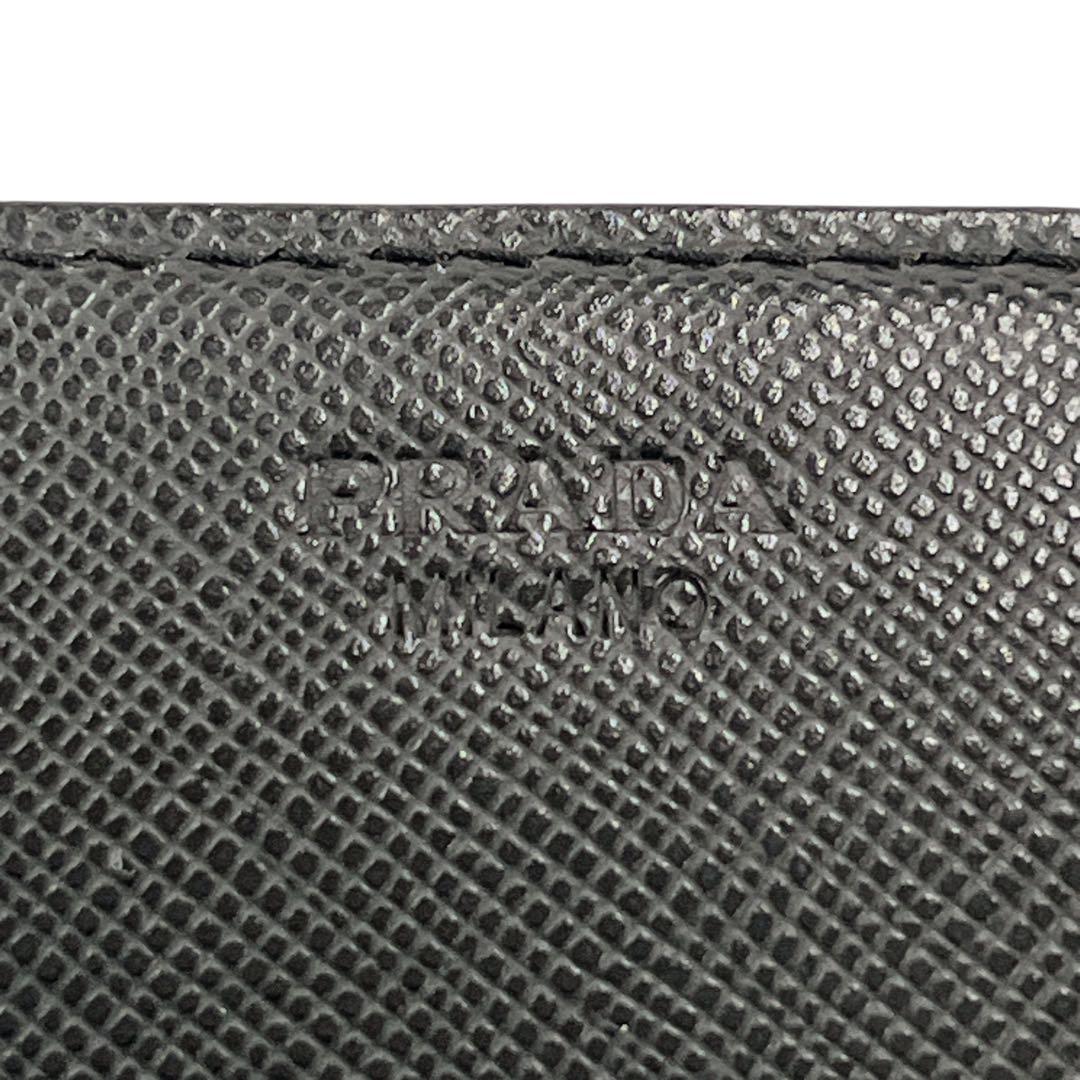 プラダ　長財布　三角ロゴプレート　ロングウォレット　ブラック　ナイロン　レザー