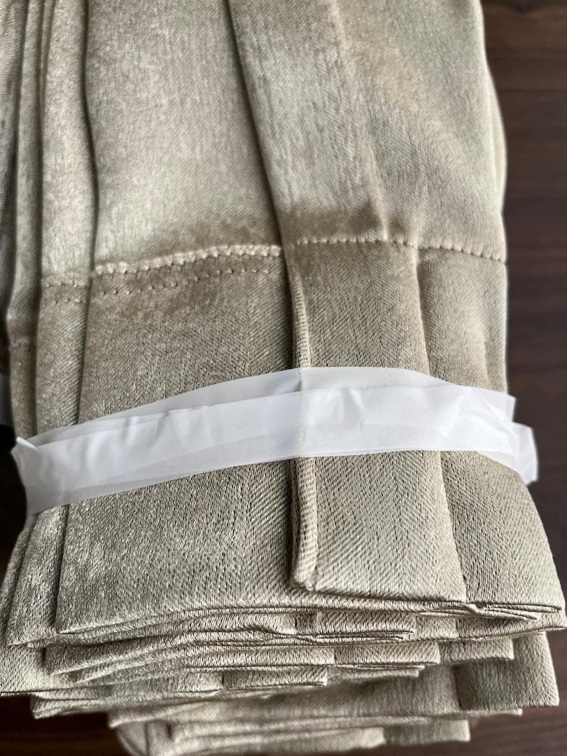 ラグジュアリー カーテン ライトベージュ