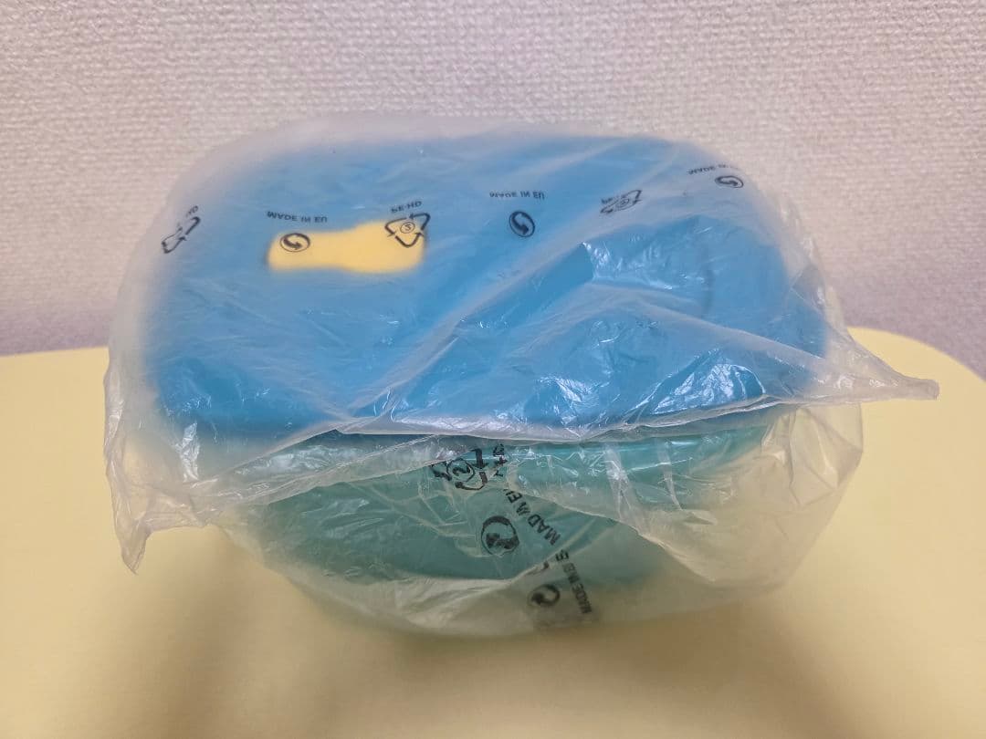 【新品・未使用】タッパーウェア クリスタルウェーブ 4個セット