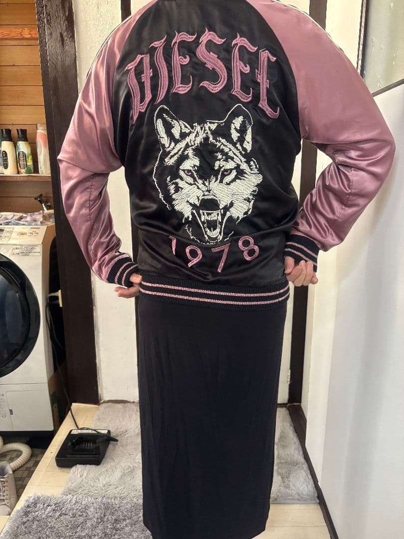 リバーシブル DIESEL スカジャン BLACK×PINK オオカミ 送料込み