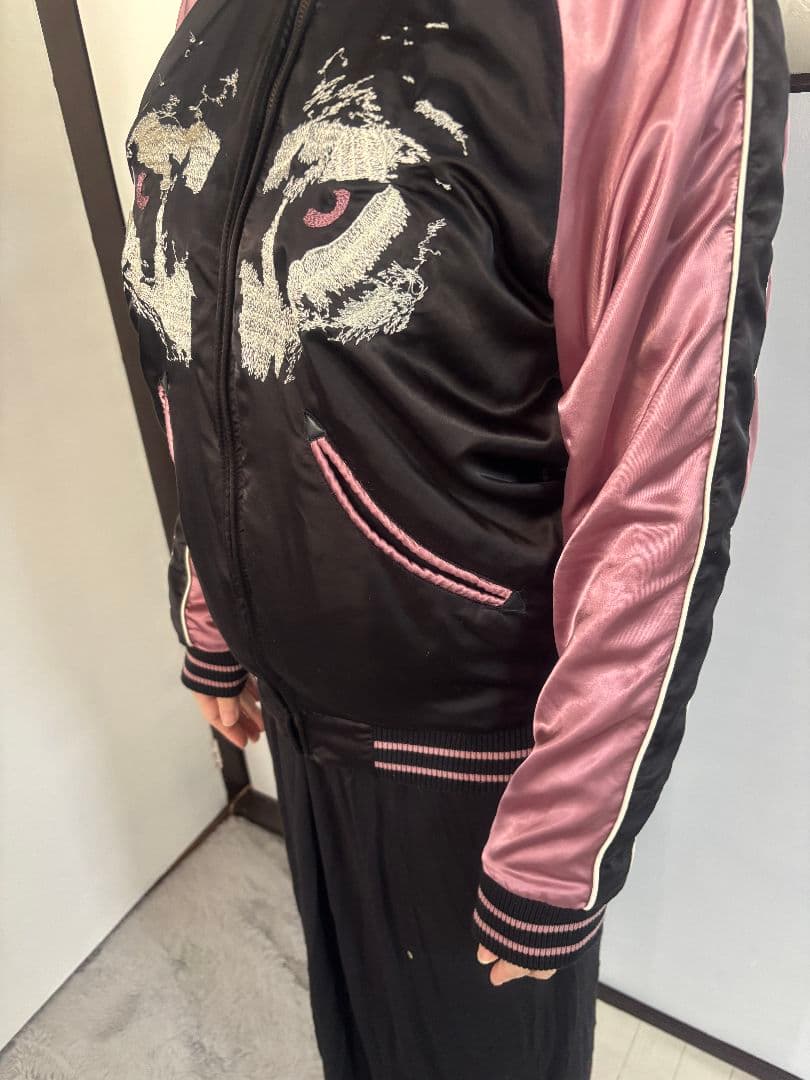 リバーシブル DIESEL スカジャン BLACK×PINK オオカミ 送料込み