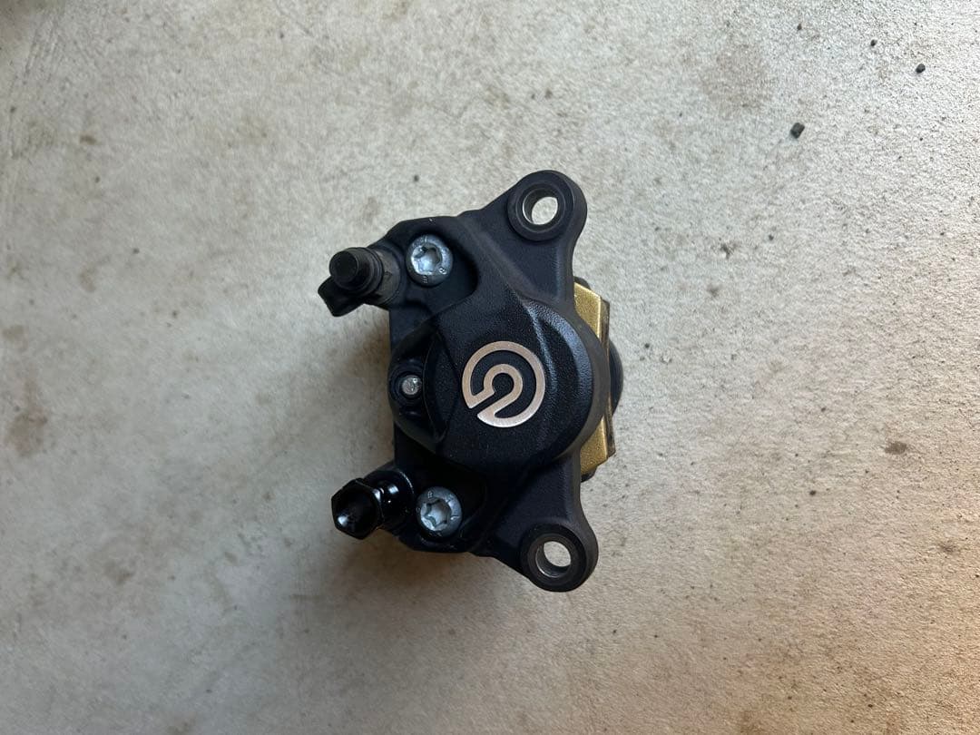 ハルBrembo ブレーキキャリパー ブラック