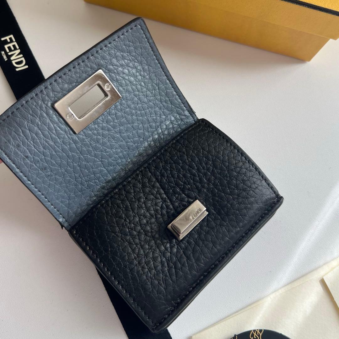 37 美品 FENDI フェンディ ピーカブー 3つ折り財布