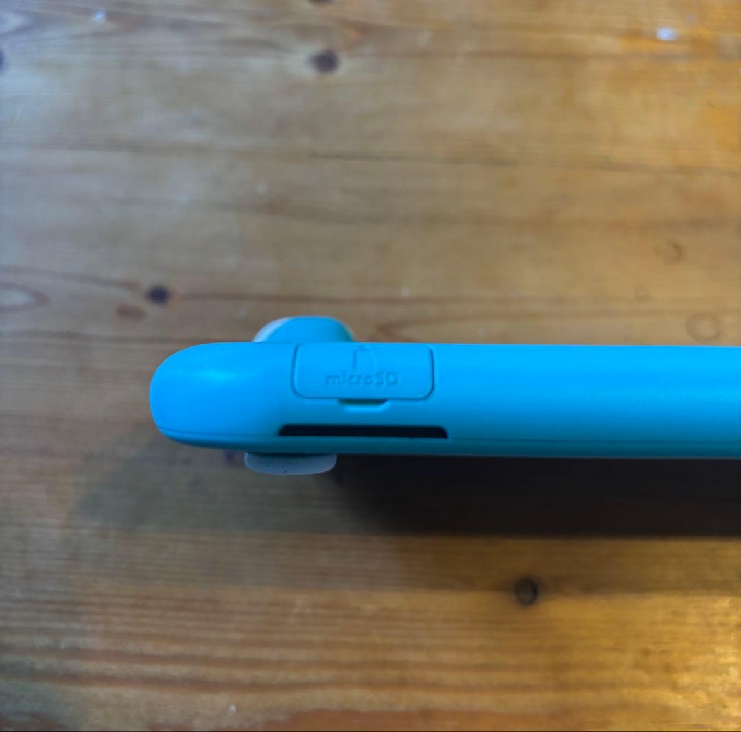 Nintendo SwitchLite ターコイズ本体 どうぶつの森カセット付き