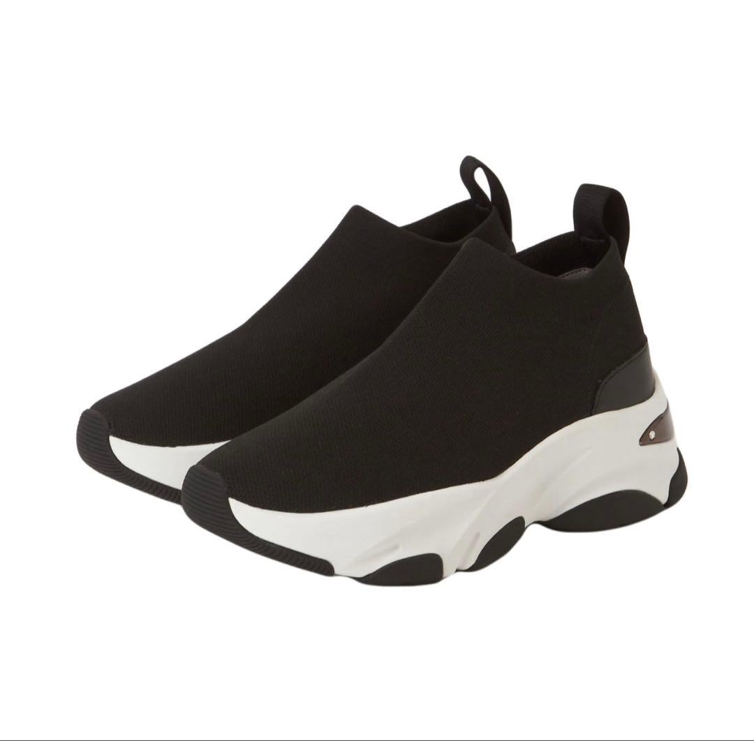 プラスダイアナ　【撥水加工】軽量ニットソックススニーカー （黒生地）　21.5