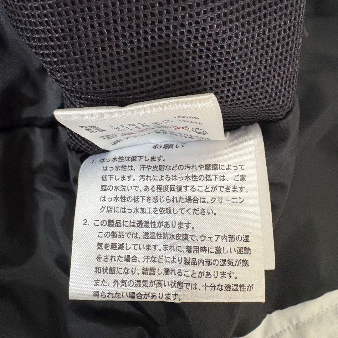 美品☆DESCENTE デサント スキーウェア　上下セット　メンズ　XO 白　黒