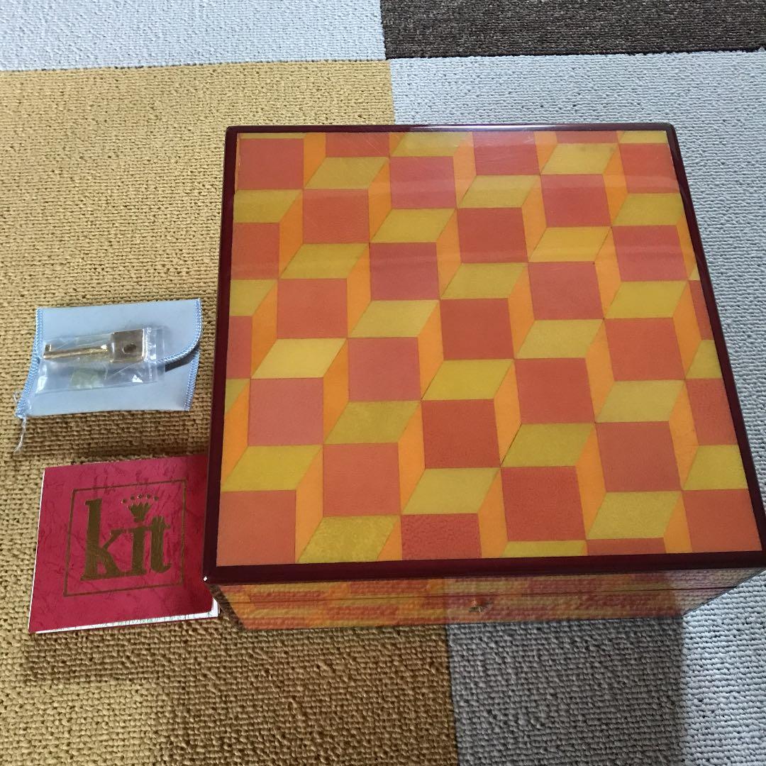 ジュエリーボックス　Kit キットファニチャ–