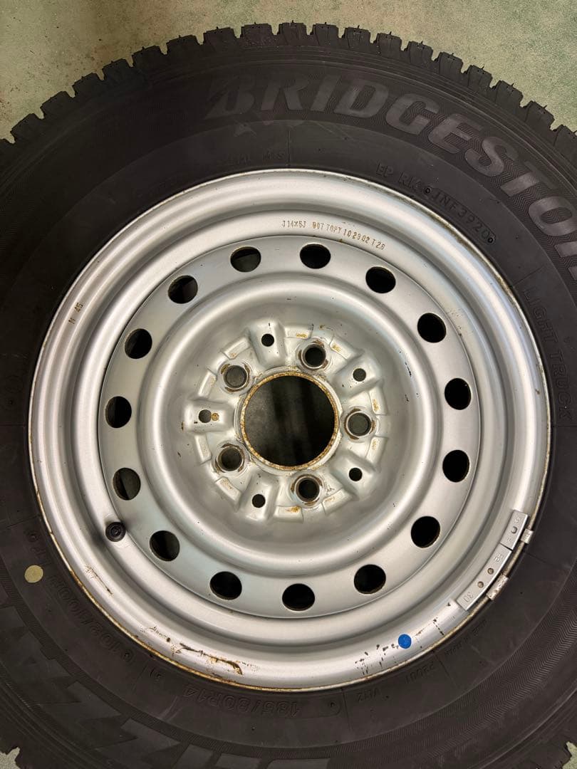 185/80R14 102/100N スタッドレス 20年 BS VL1 ボンゴ