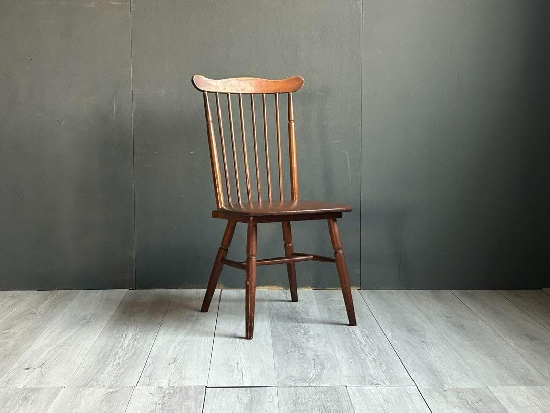 ヴィンテージ　ウィンザーチェア　スポークチェア　座園　レザー　洋風　クラシック