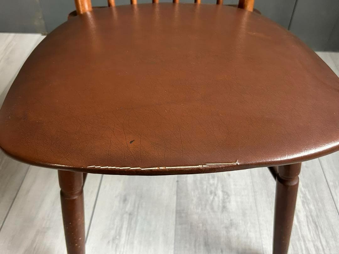 ヴィンテージ　ウィンザーチェア　スポークチェア　座園　レザー　洋風　クラシック