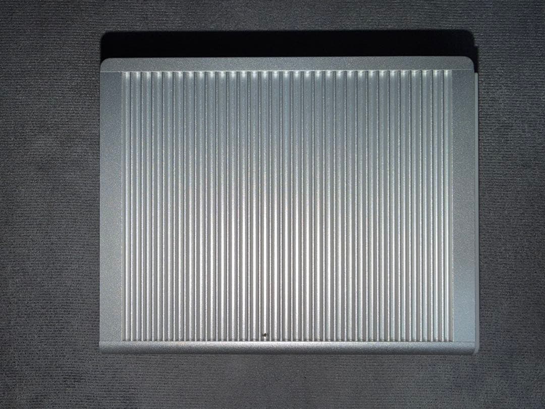 分配器・切替器 CalDigit TS4