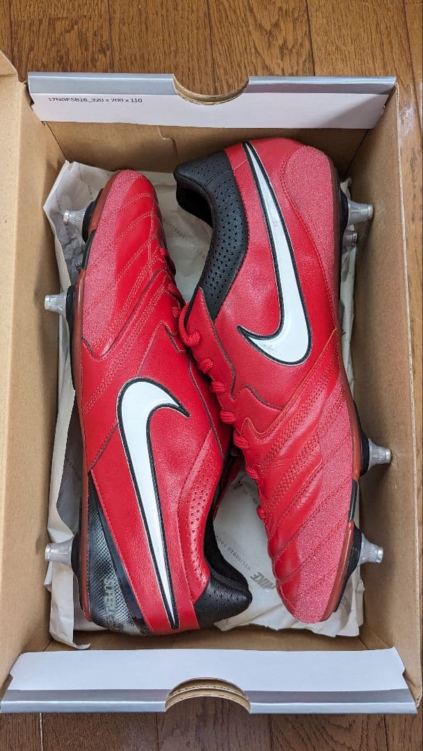 新品 ナイキ スーパーリゲラ2 SG サッカースパイク　NIKE